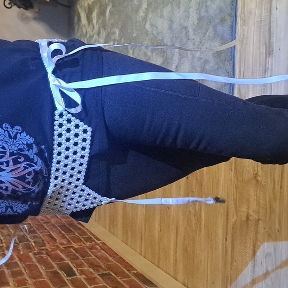 Beautiful AKIRA PEARL GARTERBELT - Picture 3 of 3